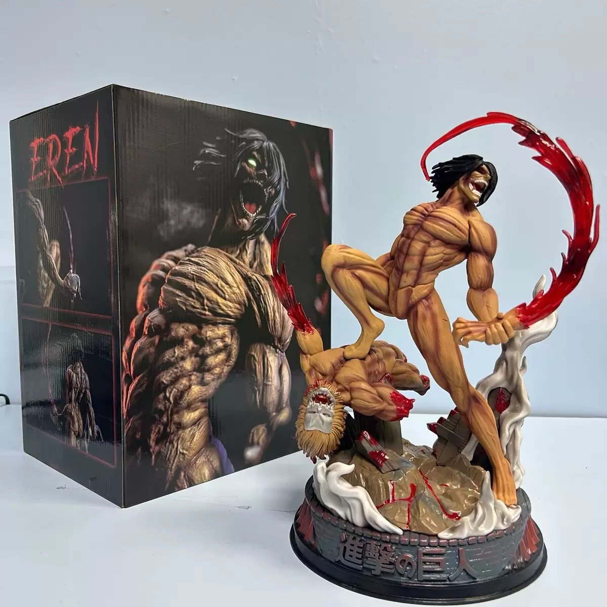 Eren vs Jaw Titan AOT figurine